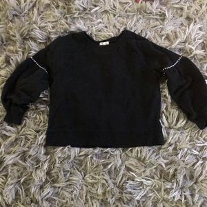 Girls top (cut small)